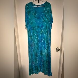 Elegant Blue Green Tie Dye Batik Maxi Dress